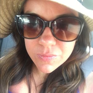 Meet your Posher, Stacey